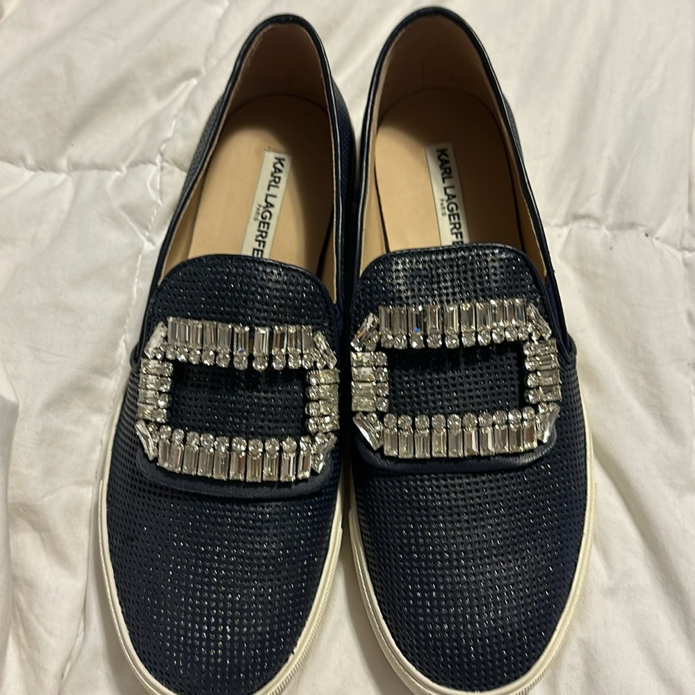 Karl Lagerfeld women’s flats.